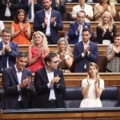 EuropaPress 7619471 presidente gobierno pedro sanchez recibe aplauso bancada socialista sesion (1) EuropaPress 7619471 presidente gobierno pedro sanchez recibe aplauso bancada socialista sesion (1)