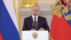 EuropaPress 1582031 presidente ruso vladimir putin recibe diecisiete nuevos embajadores