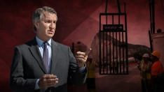 El presidente del Partido Popular, Alberto Núñez Feijóo; y la retirada de la Verja de Gibraltar esta mañana. Elaboración propia (Imágenes de Europa Press)