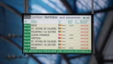 Panel del servicio de trenes en la Estación de Francia, en Barcelona