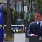 El presidente del Gobierno, Pedro Sánchez, durante la declaración institucional en La Línea de la Concepción este miércoles. Pool Moncloa / Fernando Calvo