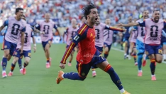 Ferrán Torres y los jugadores de España celebrando el gol de la victoria. (Fuente: ElsiglodelTorreón).