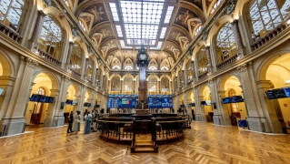 EuropaPress 7652001 paneles informativos palacio bolsa madrid julio 2026 madrid espana ibex 35 EuropaPress 7652001 paneles informativos palacio bolsa madrid julio 2026 madrid espana ibex 35