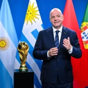 El presidente de la FIFA Gianni Infantino presentando el Mundial 2030. (Fuente: Deportestvc).