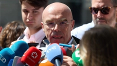El eurodiputado de la ultraderecha VOX, Jorge Buxadé, ante los medios. Foto de archivo: Jesús Hellín / Europa Press