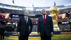 El presidente de la FIFA, Gianni Infantino (i), junto al presidente de Estados Unidos, Donald Trump (d), durante la final del Mundial 2026. Fuente: @WhiteHouse