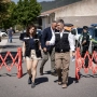 La presidenta de la Comunidad de Madrid, Isabel Díaz Ayuso (i), y el consejero de Presidencia, Justicia y Administración Local, Miguel Ángel García Martín (d), durante una visita al Puesto de Mando Avanzado. A. Pérez Meca. POOL / Europa Press