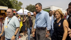 El presidente del Gobierno, Pedro Sánchez, y la delegada del Gobierno en la Comunidad Valenciana, Pilar Bernabé. Carme Ripollés / Europa Press