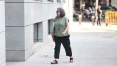 La trabajadora del PSOE, Celia Rodríguez, a su llegada a la Audiencia Nacional. Eduardo Parra / Europa Press
