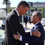 El presidente del Gobierno, Pedro Sánchez, y el presidente de la Ciudad Autónoma de Ceuta, Juan Jesús Vivas, el pasado mes de noviembre. Foto de archivo: Pool Moncloa/Fernando Calvo El presidente del Gobierno, Pedro Sánchez, y el presidente de la Ciudad Autónoma de Ceuta, Juan Jesús Vivas, el pasado mes de noviembre. Foto de archivo: Pool Moncloa/Fernando Calvo
