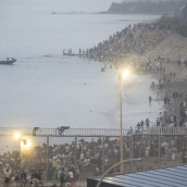 Decenas de personas siguen intentando cruzar la frontera, a 31 de julio de 2026, en Ceuta (España).  Marcos Moreno / Europa Press