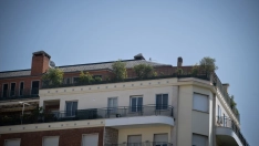 Fachada del ático de lujo en el barrio de Chamberí adquirido por la Comunidad de Madrid para Ayuso. Fernando Sánchez / Europa Press