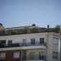 Fachada del ático de lujo en el barrio de Chamberí adquirido por la Comunidad de Madrid para Ayuso. Fernando Sánchez / Europa Press
