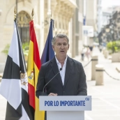El presidente del Partido Popular, Alberto Núñez Feijóo, este sábado en Ceuta. Marcos Moreno / Europa Press
