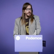 El secretario de Organización y portavoz de Podemos, Pablo Fernández, durante una rueda de prensa. Foto de archivo: A. Pérez Meca / Europa Press