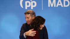El presidente del Partido Popular, Alberto Núñez Feijóo, y la presidenta de la Comunidad de Madrid, Isabel Díaz Ayuso. Foto de archivo: Alejandro Martínez Vélez / Europa Press