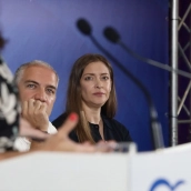 La portavoz del Grupo Popular en el Congreso, Ester Muñoz, y el vicesecretario de Política Autonómica, Local y Análisis Electoral del PP, Elías Bendodo. Álex Zea / Europa Press