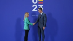 El presidente del Gobierno, Pedro Sánchez, y  la presidenta de Italia, Giorgia Meloni. Francisco J. Olmo / Europa Press