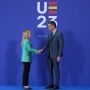 El presidente del Gobierno, Pedro Sánchez, y  la presidenta de Italia, Giorgia Meloni. Francisco J. Olmo / Europa Press