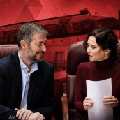El consejero de Presidencia, Justicia y Administración Local, y presidente de Planifica Madrid, Miguel Ángel García Martín, junto a  la presidenta de la Comunidad de Madrid, Isabel Díaz Ayuso. De fondo, el polémico ático de lujo de Chamberí. Elaboración propia (Imágenes de Europa Press)