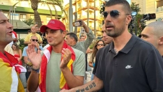 El agitador ultra Vito Quiles (i) en una concentración, a 2 de agosto de 2026, en Ceuta. Iván Zambrano / Europa Press