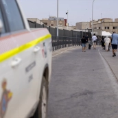 EuropaPress 7697705 varias personas esperan reabra frontera 31 julio 2026 melilla espana