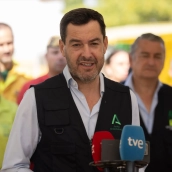 EuropaPress 7716178 presidente junta andalucia juanma moreno atiende medios comunicacion 16