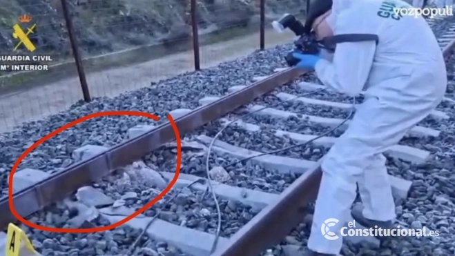 The proximity of two rail welds less than a meter apart is appreciated