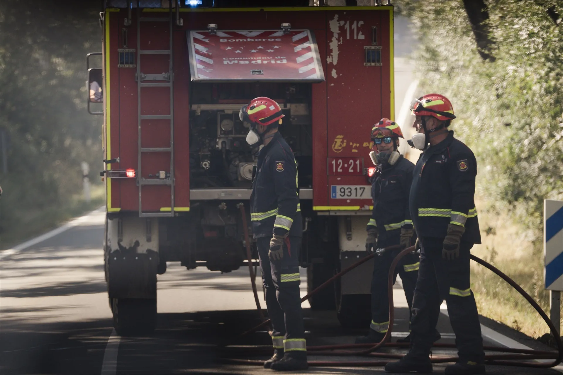 EuropaPress 7670023 bomberos trabajan extincion incendio 17 julio 2026 lozoyuela madrid espana