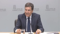 El consejero de Economía y Hacienda y portavoz, Carlos Fernández Carriedo, durante su comparecencia posterior al Consejo de Gobierno de la Junta de Castilla y León. Fuente: @jcyl en X