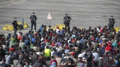 EuropaPress 7722752 migrantes desalojados playa trampolin camino ser reubicados 20 agosto 2026