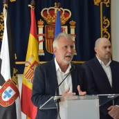 El ministro de Política Territorial y Memoria Democrática, Ángel Víctor Torres, en su visita a Ceuta. Gabriela Sardá Núñez / Europa Press