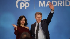 El presidente del Partido Popular, Alberto Núñez Feijóo, y la presidenta de la Comunidad de Madrid, Isabel Díaz Ayuso. Alejandro Martínez Vélez / Europa Press
