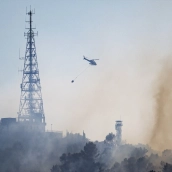 EuropaPress 7714325 helicoptero trabaja labores extincion fuego 14 agosto 2026 barcelona EuropaPress 7714325 helicoptero trabaja labores extincion fuego 14 agosto 2026 barcelona