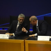 El ministro del Interior, Fernando Grande-Marlaska (i), y el director general de la Policía Nacional, Francisco Pardo Piqueras (d). Foto de archivo: Gustavo Serrano / Europa Press