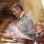 El presidente del Gobierno, Pedro Sánchez (c), durante la sesión plenaria en el Congreso de los Diputados este jueves. Eduardo Parra / Europa Press