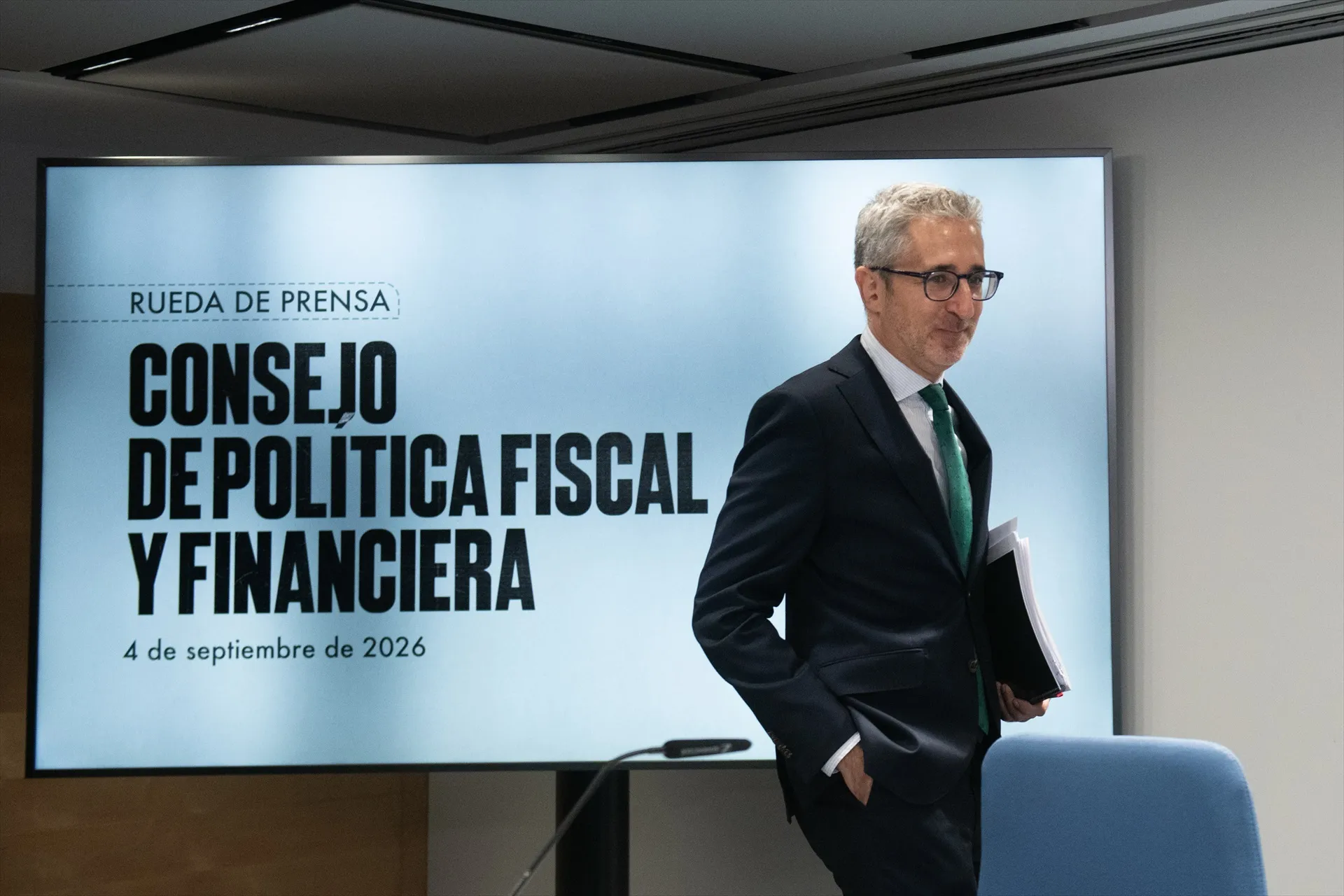 EuropaPress 7748840 ministro hacienda arcadi espana ofrece declaraciones medios reunion consejo