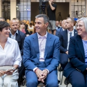 El presidente del Gobierno, Pedro Sánchez, acompañado por la ministra de vivienda, Isabel Rodríguez. Alberto Ortega / Europa Press