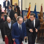 El ministro de Asuntos Exteriores, Unión Europea y Cooperación, José Manuel Albares, y el presidente de Ceuta, Juan Jesús Vivas. Gabriela Sardá Núñez / Europa Press