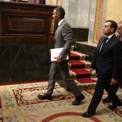 El presidente del Gobierno, Pedro Sánchez, junto al ministro de Asuntos Exteriores, Unión Europea y Cooperación, José Manuel Albares, y el ministro de Política Territorial y Memoria Democrática, Ángel Víctor Torres. Eduardo Parra / Europa Press