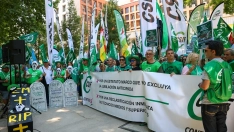 Profesionales de la salud durante una concentración frente al Ministerio de Sanidad. Marta Fernández / Europa Press