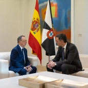El presidente del Gobierno, Pedro Sánchez, y el presidente de Ceuta, Juan Jesús Vivas. Europa Press