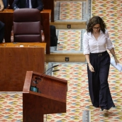 La presidenta de la Comunidad de Madrid, Isabel Díaz Ayuso, en la Asamblea de Madrid. Alejandro Martínez Vélez / Europa Press