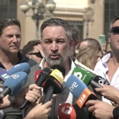 El líder de la ultraderecha Vox, Santiago Abascal, ante los medios esta mañana en Tarragona. Fuente: X