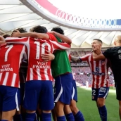 El derbi Atlético-Real Madrid convierte el fútbol en el gran espectáculo televisivo del domingo