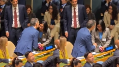 La presidenta de Venezuela, Delcy Rodríguez, saluda al presidente de España, Pedro Sánchez, en la Asamblea General de la ONU. Fuente: X