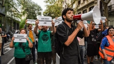 Decenas de personas se concentran, a 28 de septiembre de 2026, en Barcelona. Alberto Paredes / Europa Press