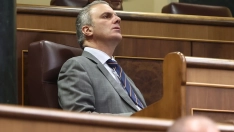 El diputado del grupo mixto, Javier Ortega Smith, durante la celebración de una sesión extraordinaria del Pleno del Congreso de los Diputados. Eduardo Parra / Europa Press