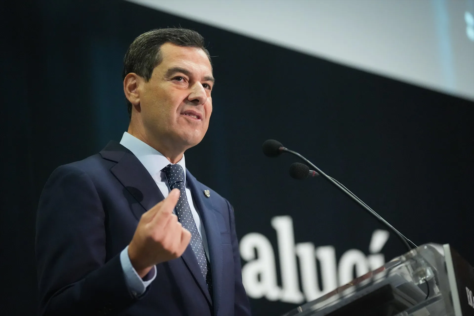 El presidente de la Junta de Andalucía, Juanma Moreno, interviene en la apertura del Andalucía Investors Day. María José López / Europa Press