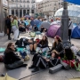 EuropaPress 7807195 decenas personas continuan acampada decreto maricarmen puerta sol 29